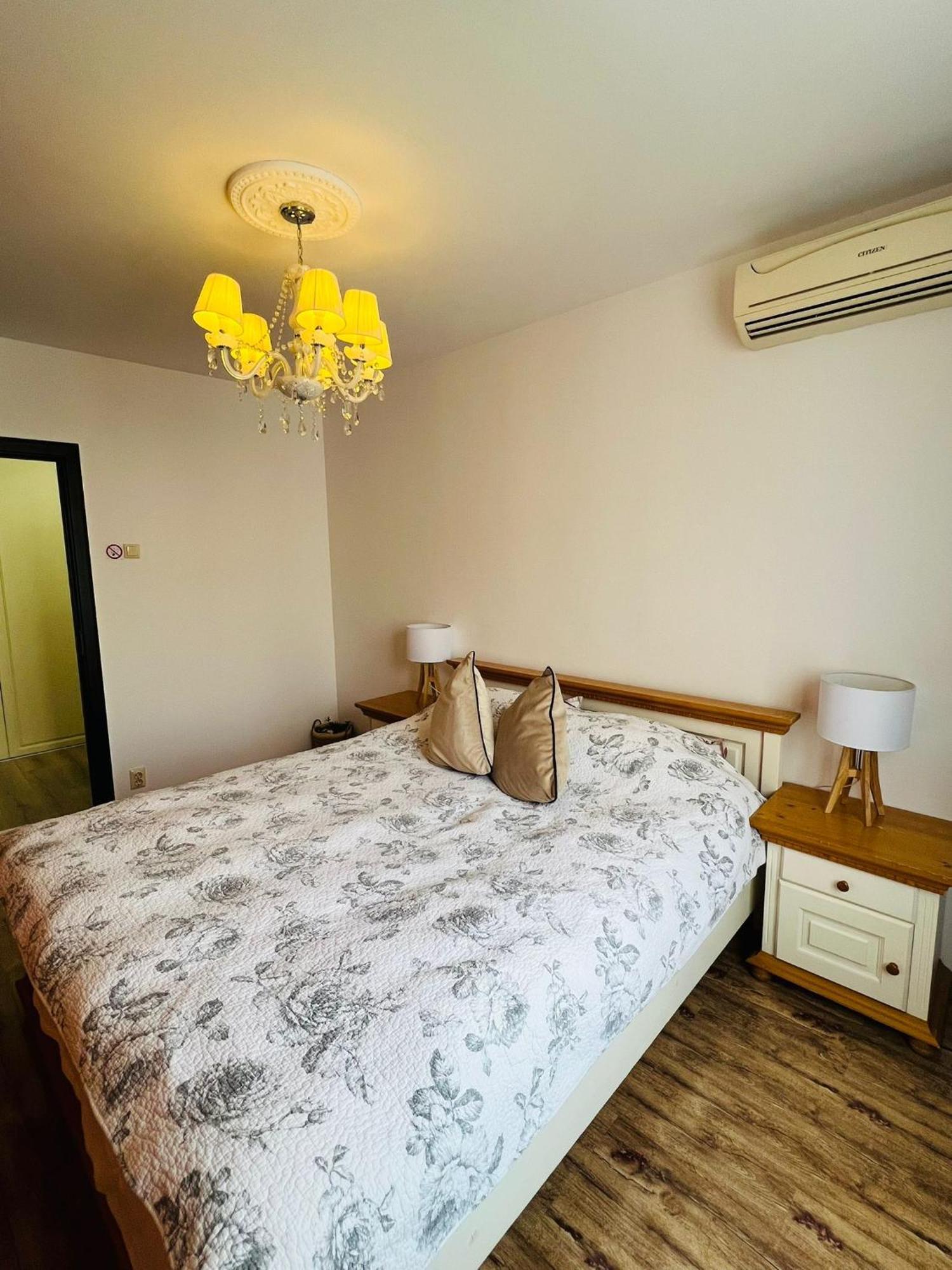 Apartament Naty Apartment Bucureşti Ngoại thất bức ảnh