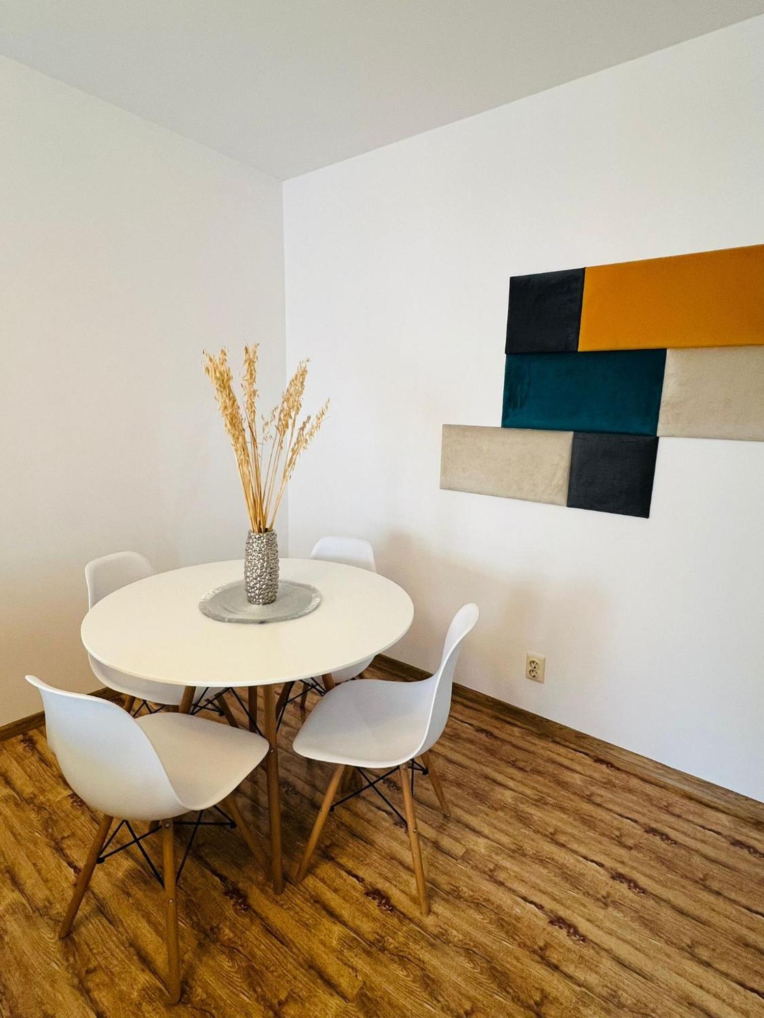 Apartament Naty Apartment Bucureşti Ngoại thất bức ảnh